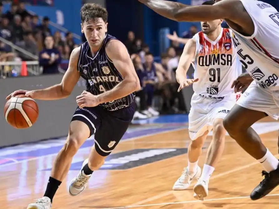 Con coraje, el apoyo de la gente y un triple sobre la chicharra, le dio vuelta el partido a Quimsa y abrochó su primera victoria en la temporada de La Liga.