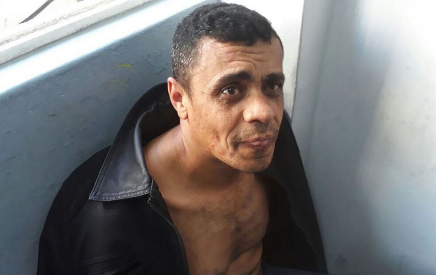 Absolvieron al que apuñaló a Bolsonaro, pero lo mandaron a un psiquiátrico