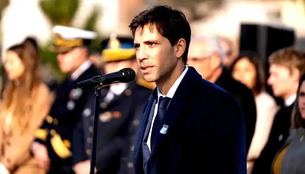 El intendente de San Nicolás cruzó a los alcaldes que piden auxilio financiero para las comunas