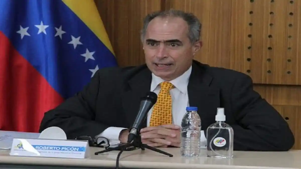«ES UNA DESVIACIÓN»: exrector Roberto Picón denuncia uso de recursos del Estado en la propaganda a favor de Maduro