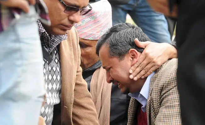 Encuentran el avión desaparecido en Nepal con toda la tripulación muerta 