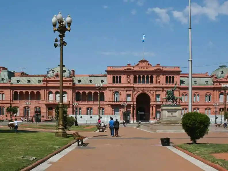 La Casa Rosada.