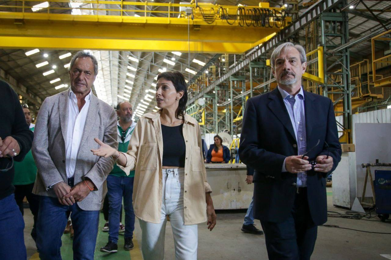 Camino a la presidencia: Scioli se mostró con intendenta kirchnerista