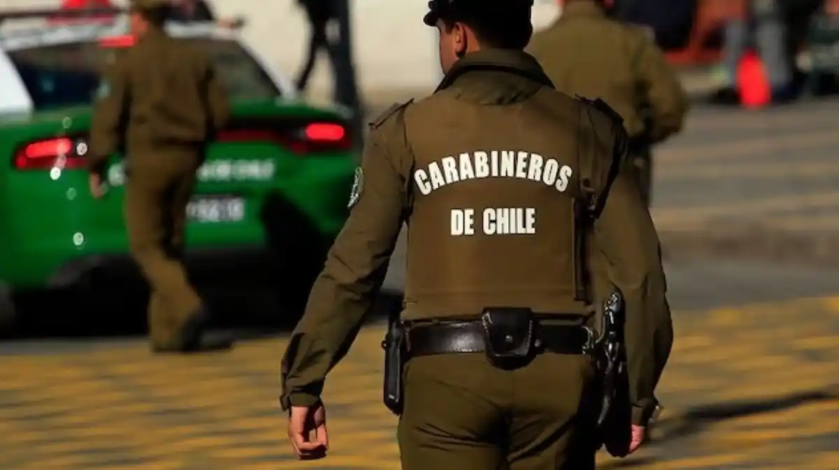Policías chilenos asistieron a socorrer una persona que pedía auxilio y se encontraron con tres venezolanos armados