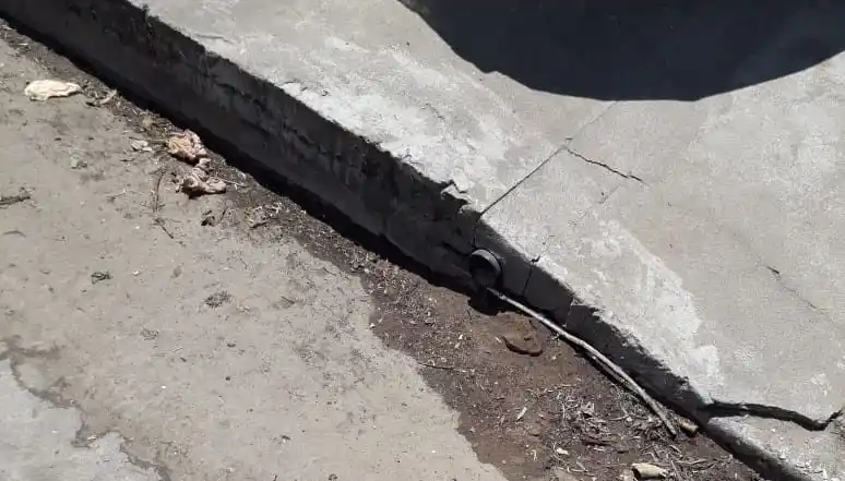 Reclamo por grasa en calle