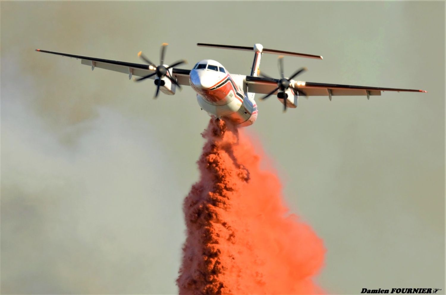 Conair compró 11 aviones Dash 8-400 para la lucha contra el fuego