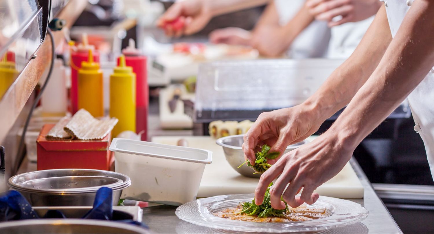 Charla para emprendedores elaboradores de alimentos