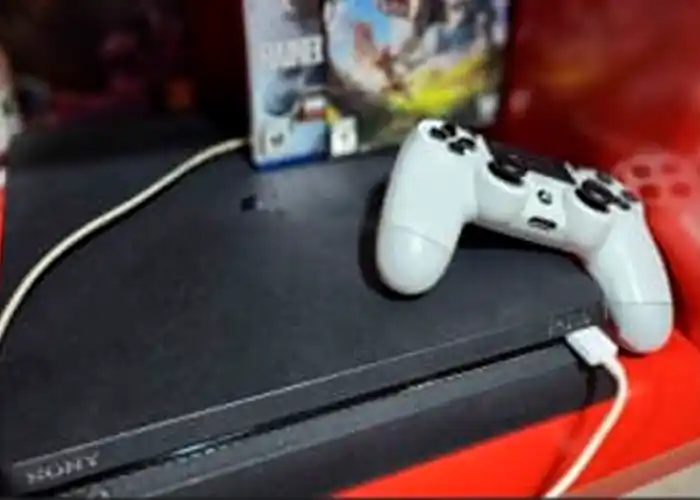 Vendió una PlayStation por Facebook y lo estafaron con una transferencia trucha