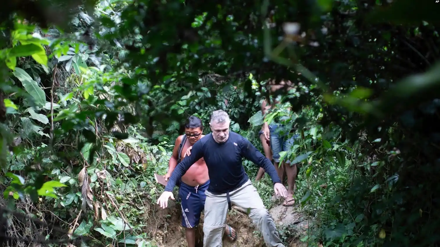 Brasil: Desaparecen periodista británico y experto local