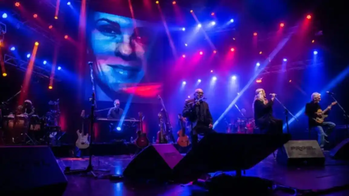 La Trova Rosarina sigue de festejo y celebró sus 40 años en Ópera