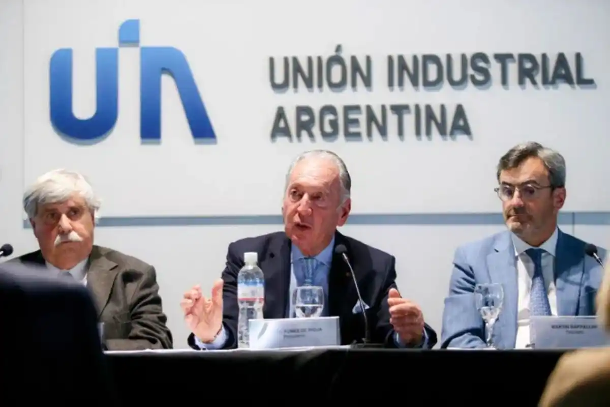 El Departamento de Comercio y Negociaciones Internacionales de la UIA se reunió para abordar las dificultades que enfrenta el sector productivo argentino