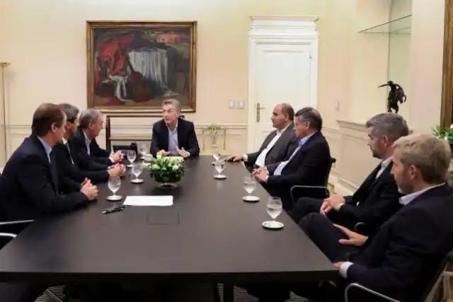 Macri recibó a Bordet y a otros gobernadores para discutir el acuerdo con el FMI