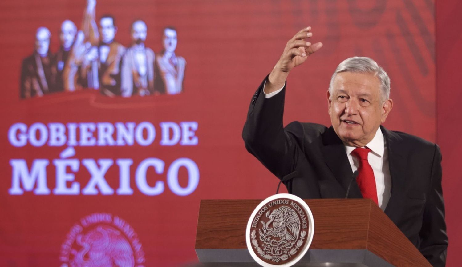 Mexico: AMLO considers creating a public airline that could be called «Mexicana»