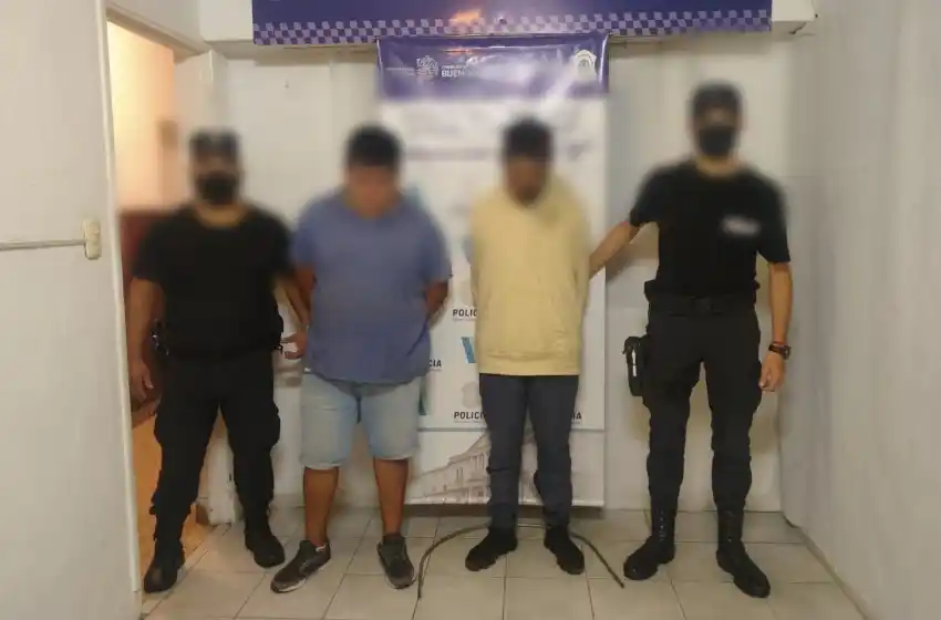 Los hermanos "macana": amedrentaron a un menor y le robaron el celular