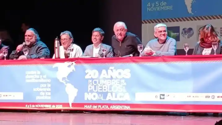 Axel Kicillof en el teatro Auditorium