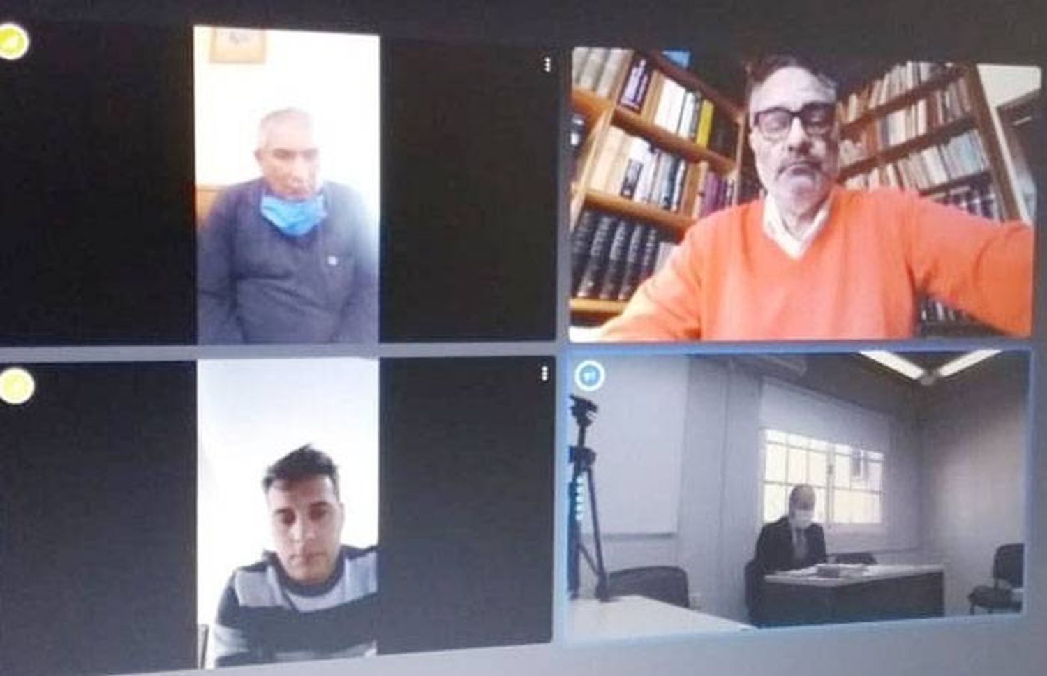 En Feliciano se dispuso el arresto domiciliario de una persona a través de videoconferencia