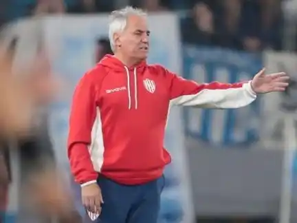 Unión se mide con Aldosivi y quiere seguir en lo más alto