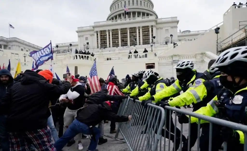 Descontrol en Washington: seguidores de Trump tomaron el Capitolio