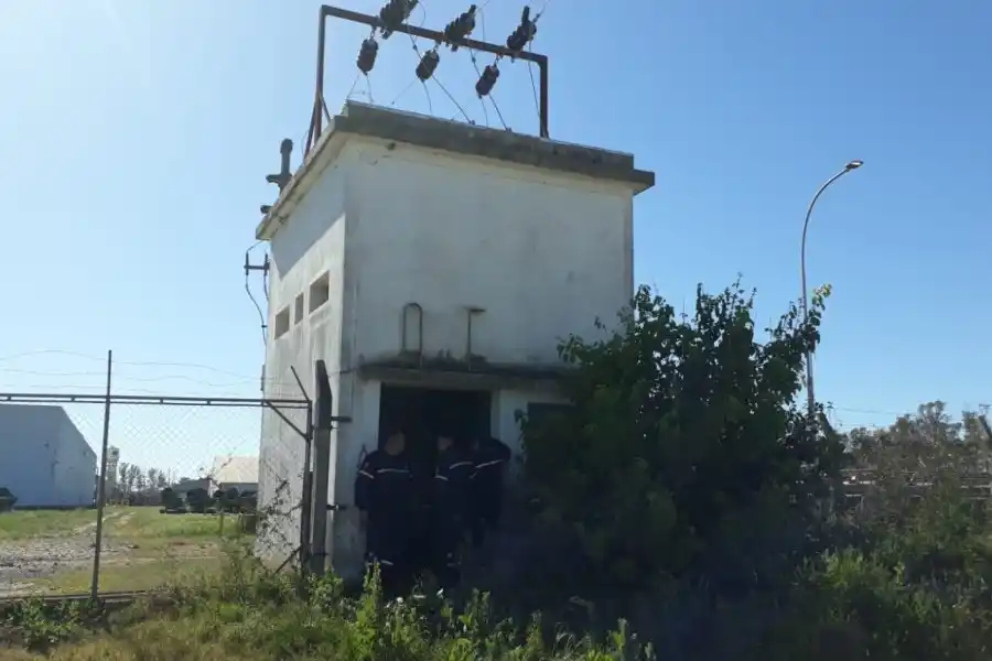 Falleció el ladrón de cables que se había electrocutado: tenía quemaduras en el 80% del cuerpo