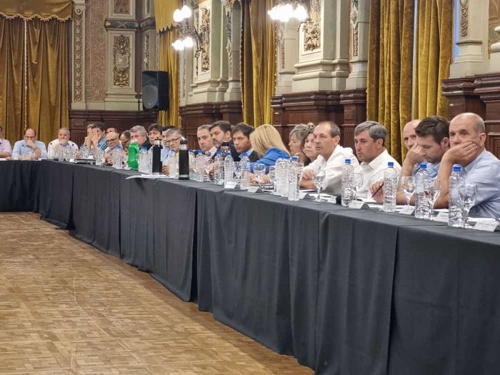 La foto que compartió Cecilio con los miembros de su equipo.