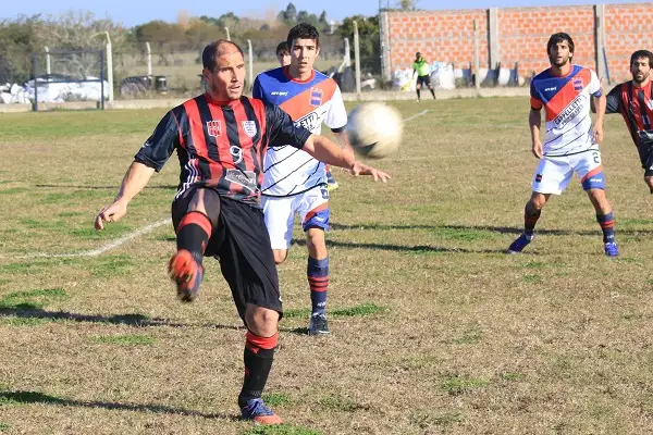 Fútbol local: La fecha se jugara entre el domingo y el martes