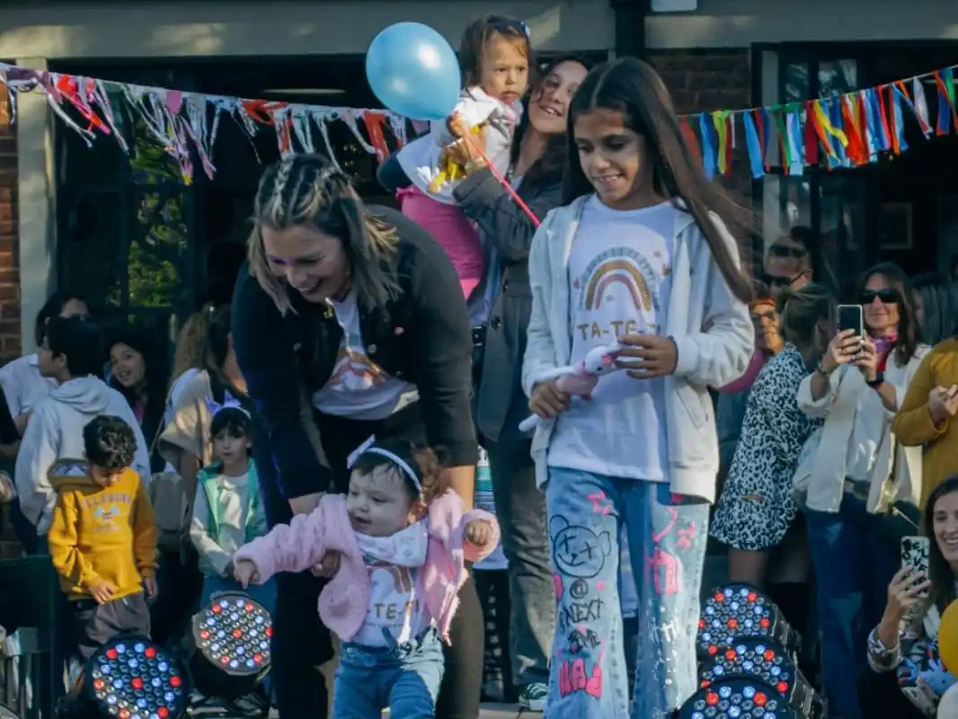 Este domingo se realizará el desfile “Pasarela Solidaria” en Pueblo Belgrano