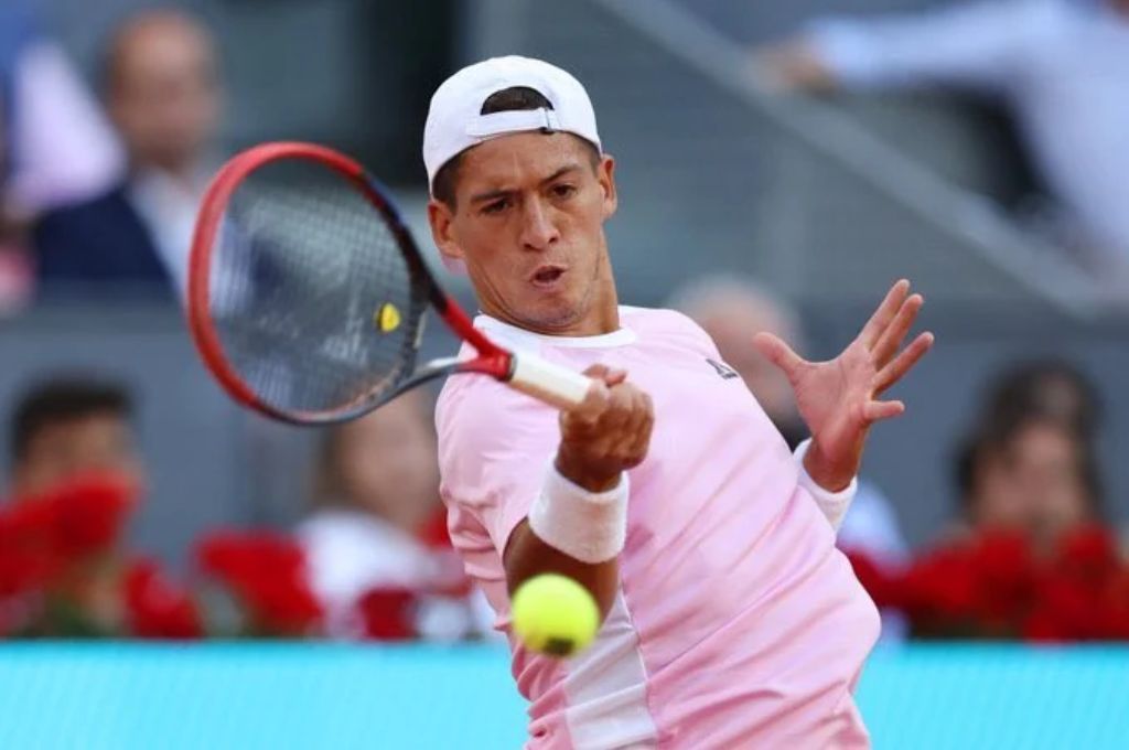 Sebastián Báez y Tomás Etcheverry avanzan en el Masters 1000 de Roma