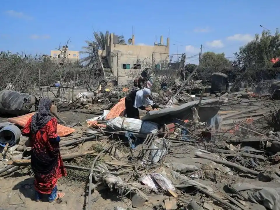 Israel lanza ataques aéreos y acusa a Hamás de incumplir el alto el fuego