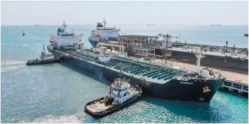 Tres buques de Irán traerían más gasolina a Venezuela (+Detalles)