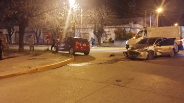 Accidentes de tránsito: dos hombres hospitalizados y una moto secuestrada