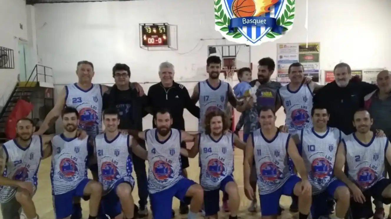 Básquet: Agricultores clasificó a la final de +35 y primera división, espera rival