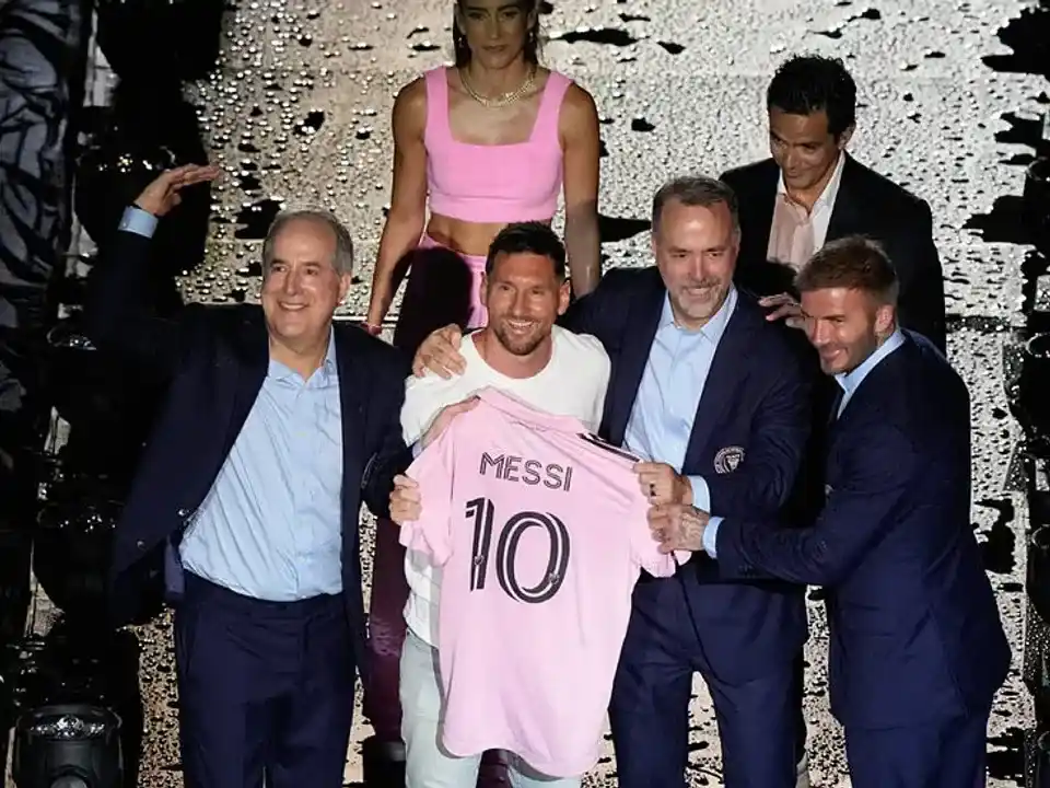 messi  beckham  más