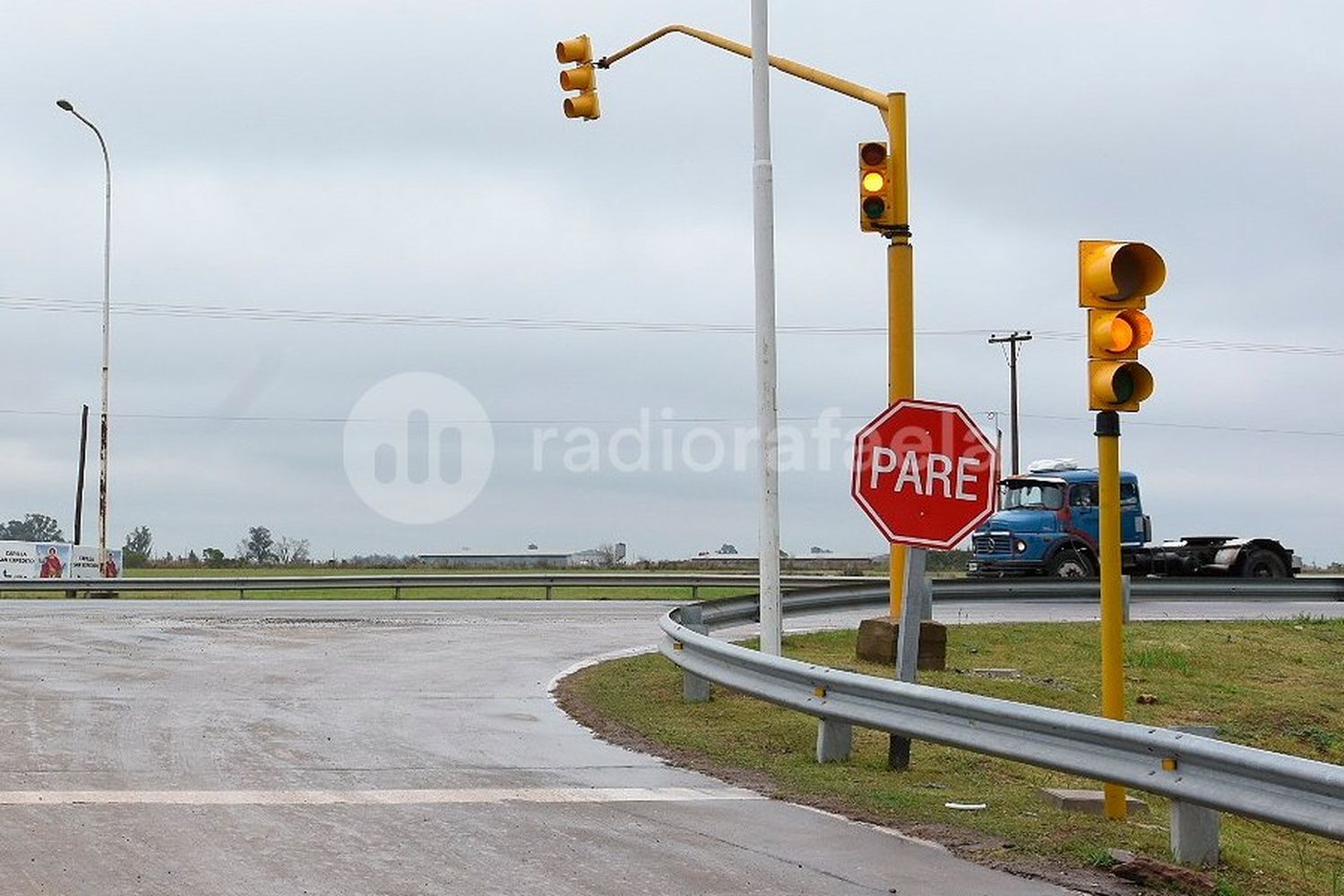 Pasó en rojo todos los semáforos de la RN34: cuando lo detuvieron dijo una insólita excusa