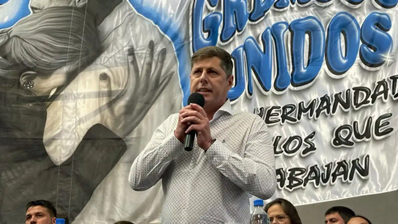 El secretario de empleados general del Sindicato de Empleados Textiles cuestiona la reforma laboral