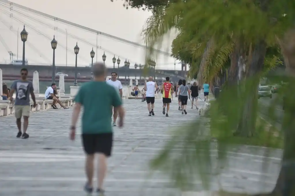 Miércoles algo nublado en la ciudad de Santa Fe