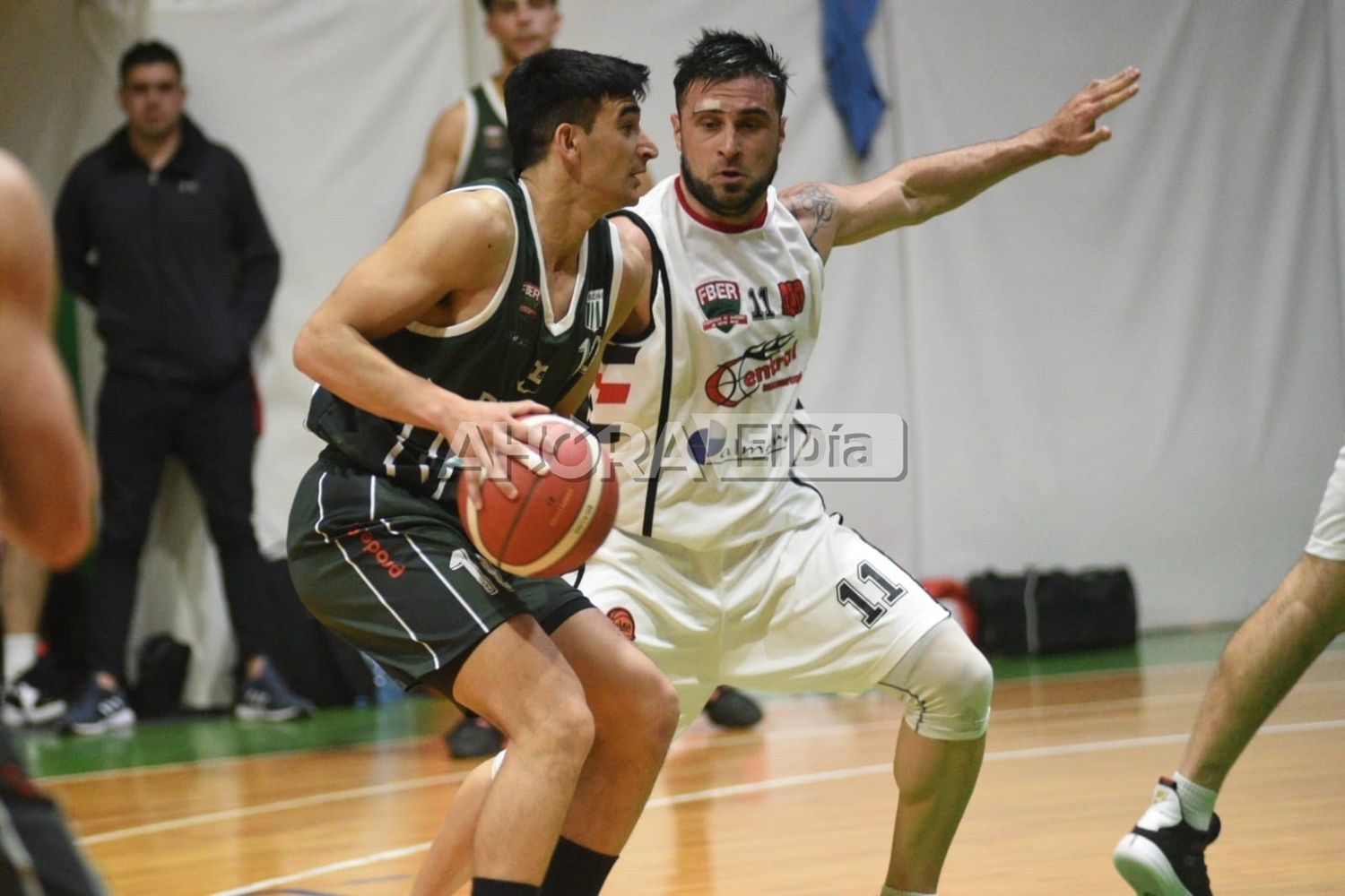 Central recibe a Racing en un clásico picante y con muchas cosas en juego