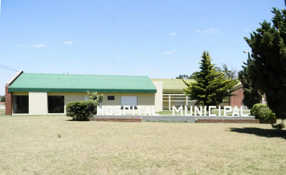 SAN CAYETANO: Incorporan médicos y amplían servicios en el hospital municipal