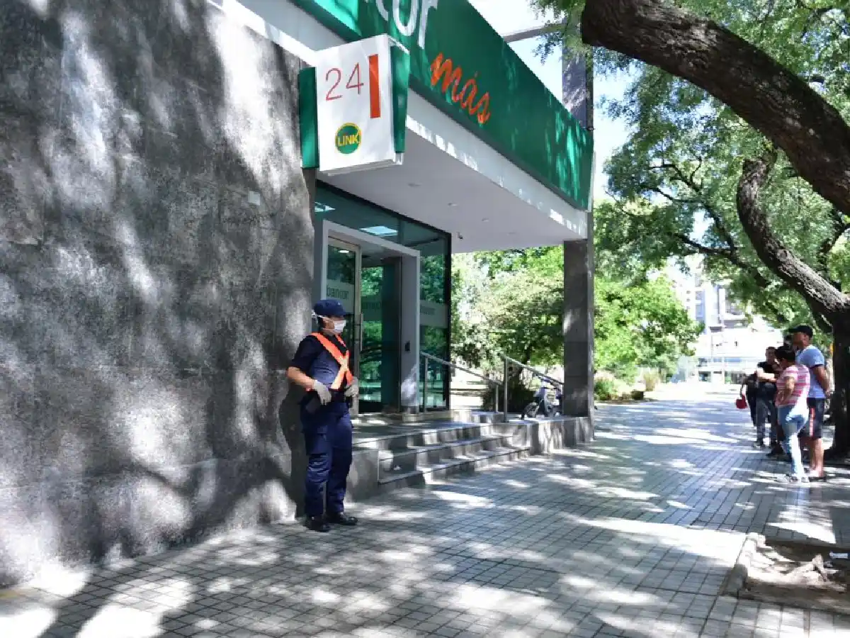 Los bancos abrirán este viernes para el pago de jubilaciones y AUH