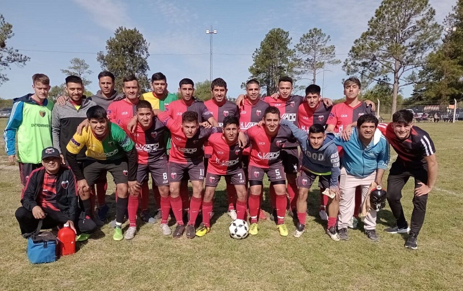 Ferro ganó en Olmos, en un partido que terminó con protestas del local