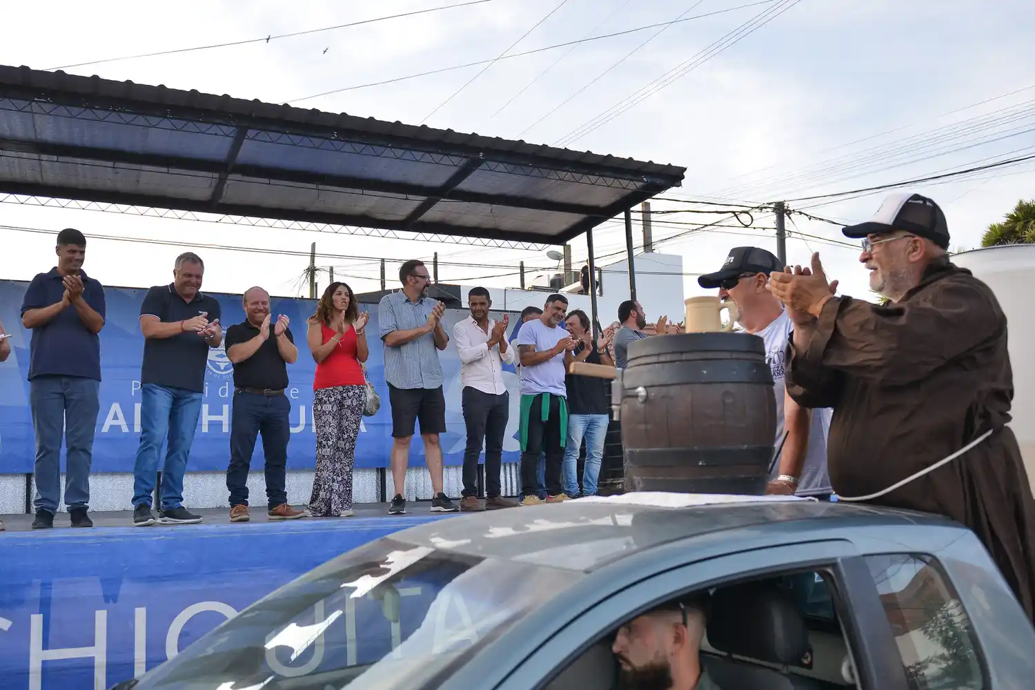 El desfile tradicionalista, organizado por el municipio, comenzó desde la intersección de la Avenida Acapulco y Río de Janeiro.