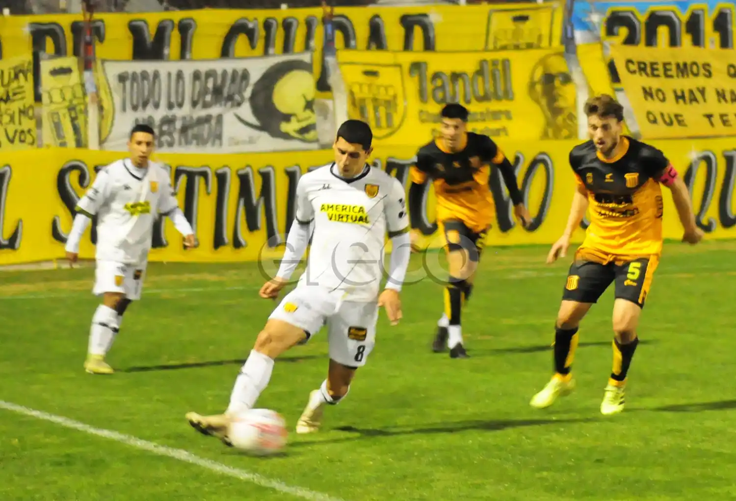 Santamarina volvió al gol pero no pudo ganar