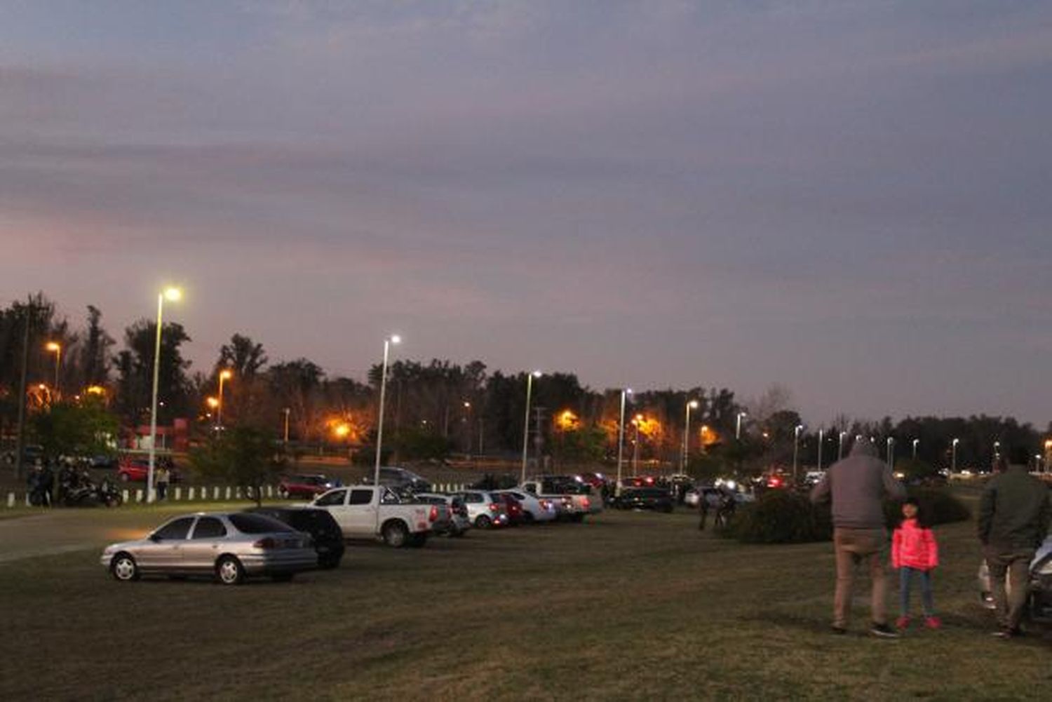 Pese a la pandemia, hubo gran movimiento en la costanera
