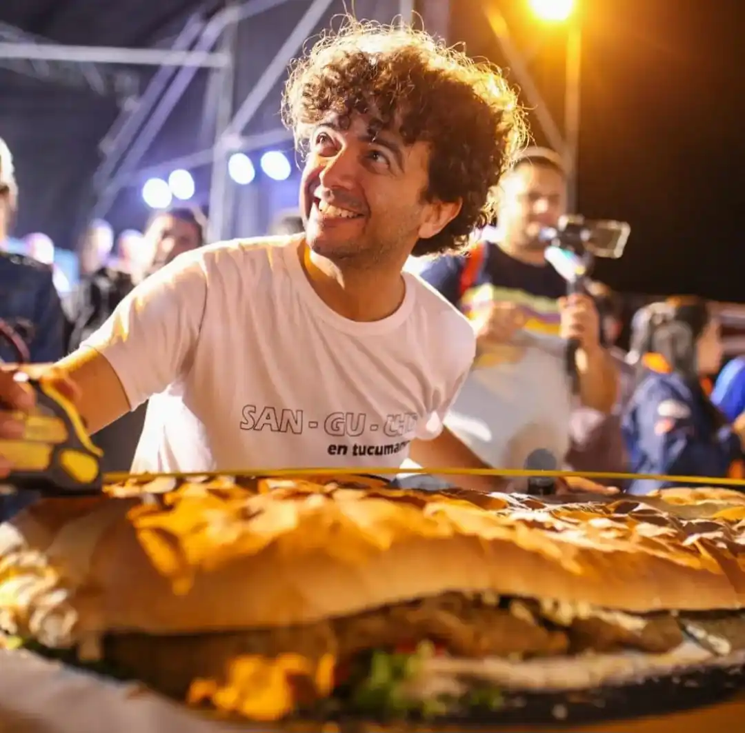 "Tenemos sánguches de hasta un metro", aseguró Viruel en De Boca En Boca.