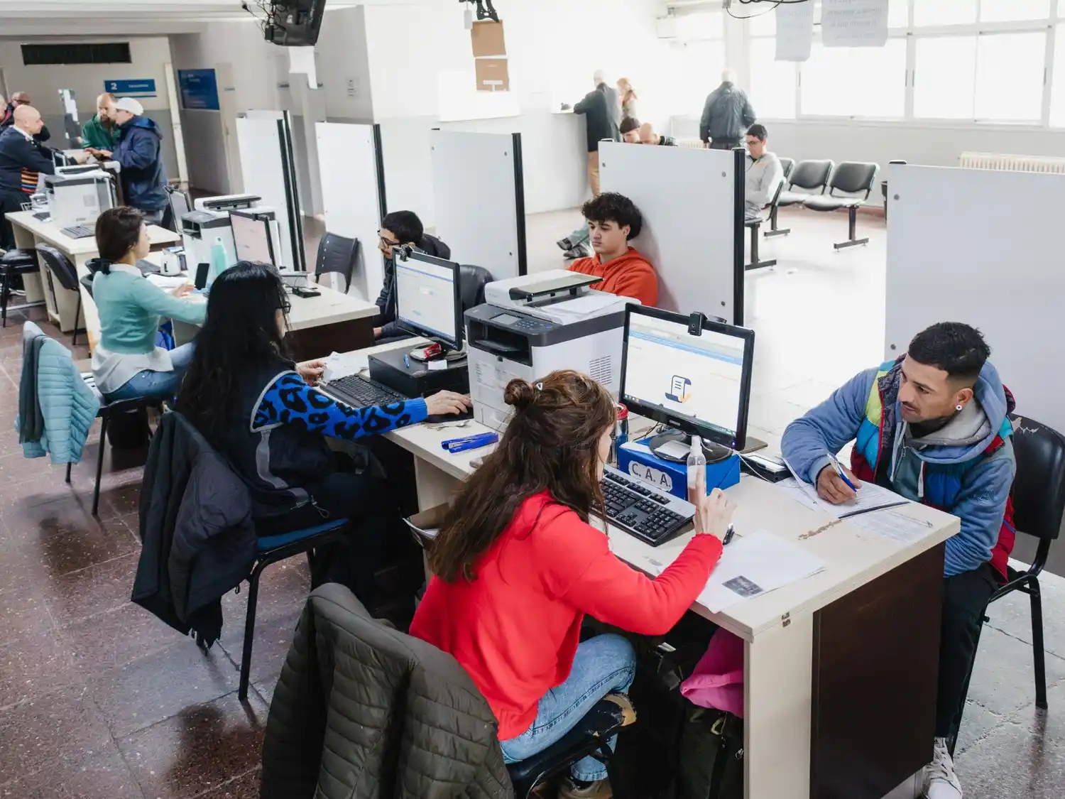 La gestión se puede iniciar mediante el sitio web del Municipio.