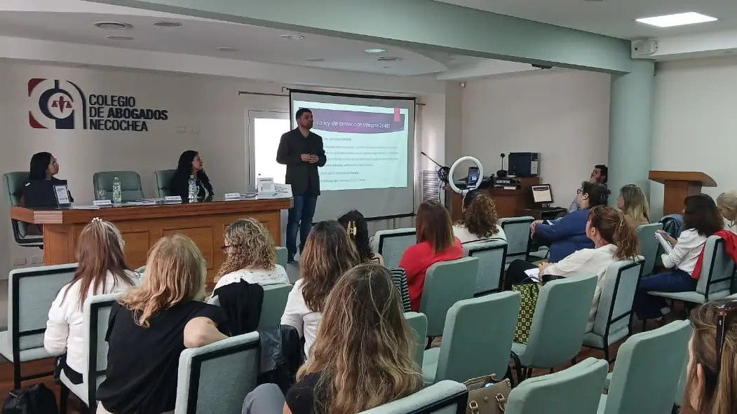 Interés por la temática. Numerosos profesionales participaron de la conferencia