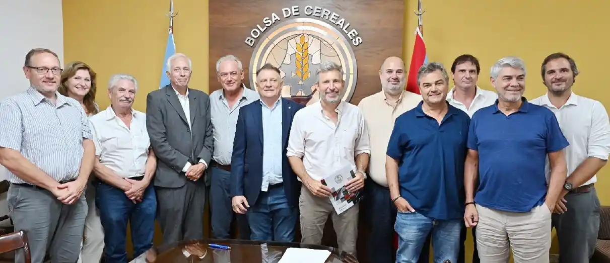 En la Bolsa de Cereales de Entre Ríos el gobernador destacó el compromiso con el sector agropecuario