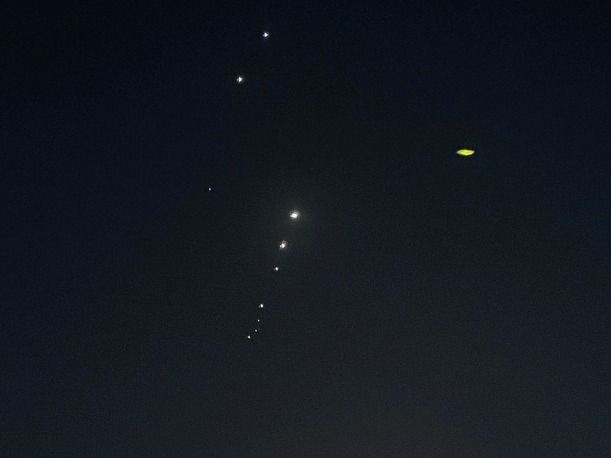 Misiles iraníes en el cielo qatarí.