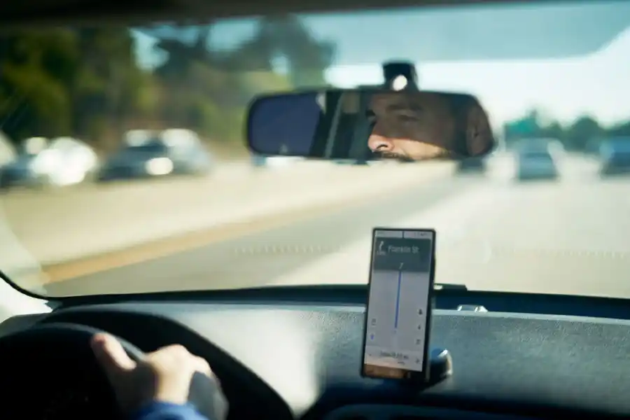 Se anunció que Uber comenzó a funcionar en Concordia con autos y motos