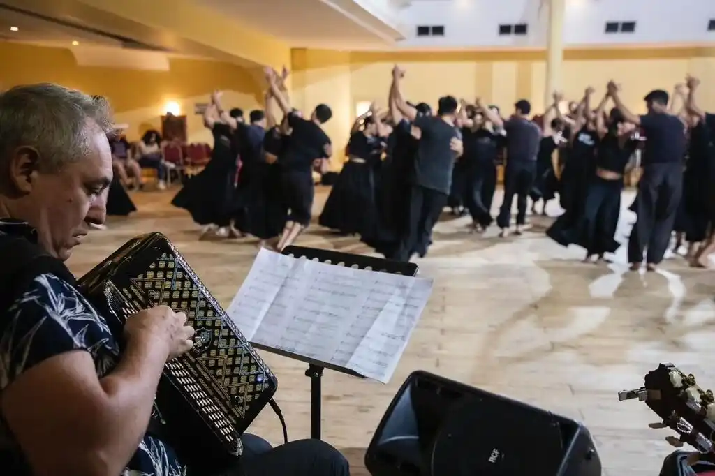 Más de 400 postulantes para conformar la delegación santafesina en el Festival de Cosquín