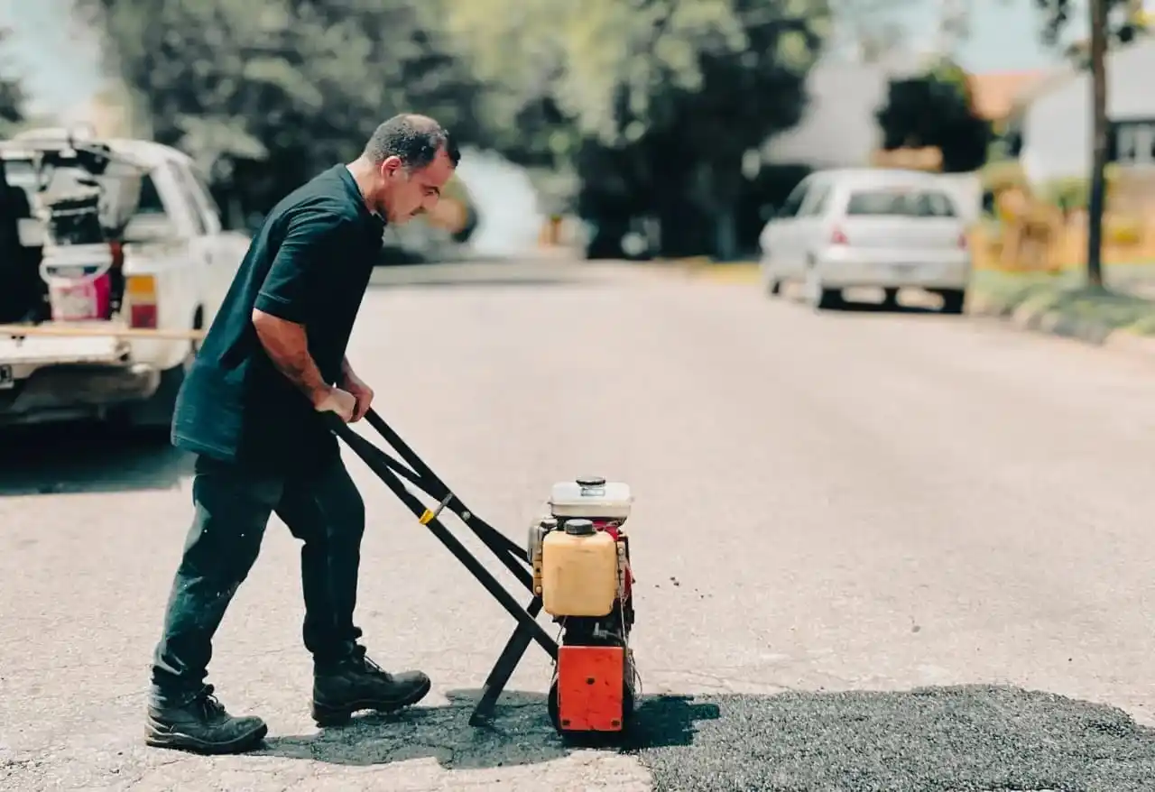 Permitirá arreglar más de 150 baches por día.